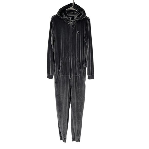 OnePiece Norwegian Cozy Velvet One Piece Jumpsuit Grey Size Medium UNISEX - Picture 1 of 7